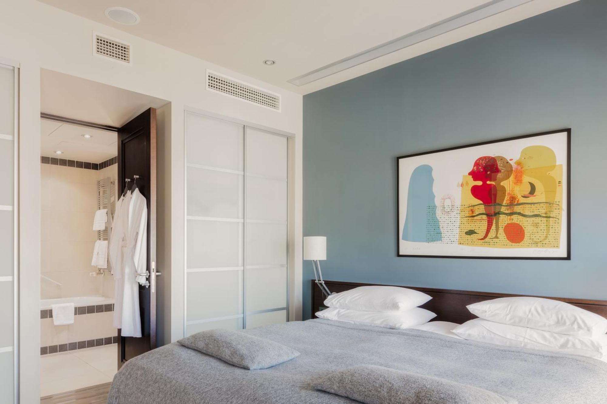Hotel Bergs Suites Рига Экстерьер фото