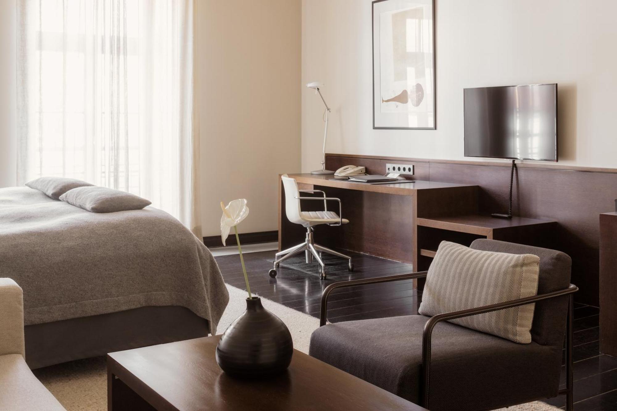 Hotel Bergs Suites Рига Экстерьер фото
